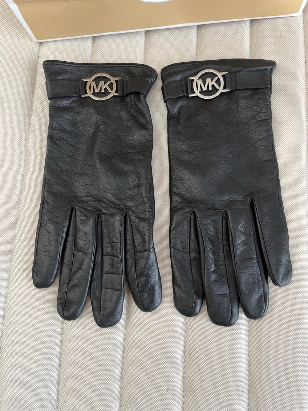 MICHAEL Michael Kors Black Leather Gloves with MK Logo Hardware